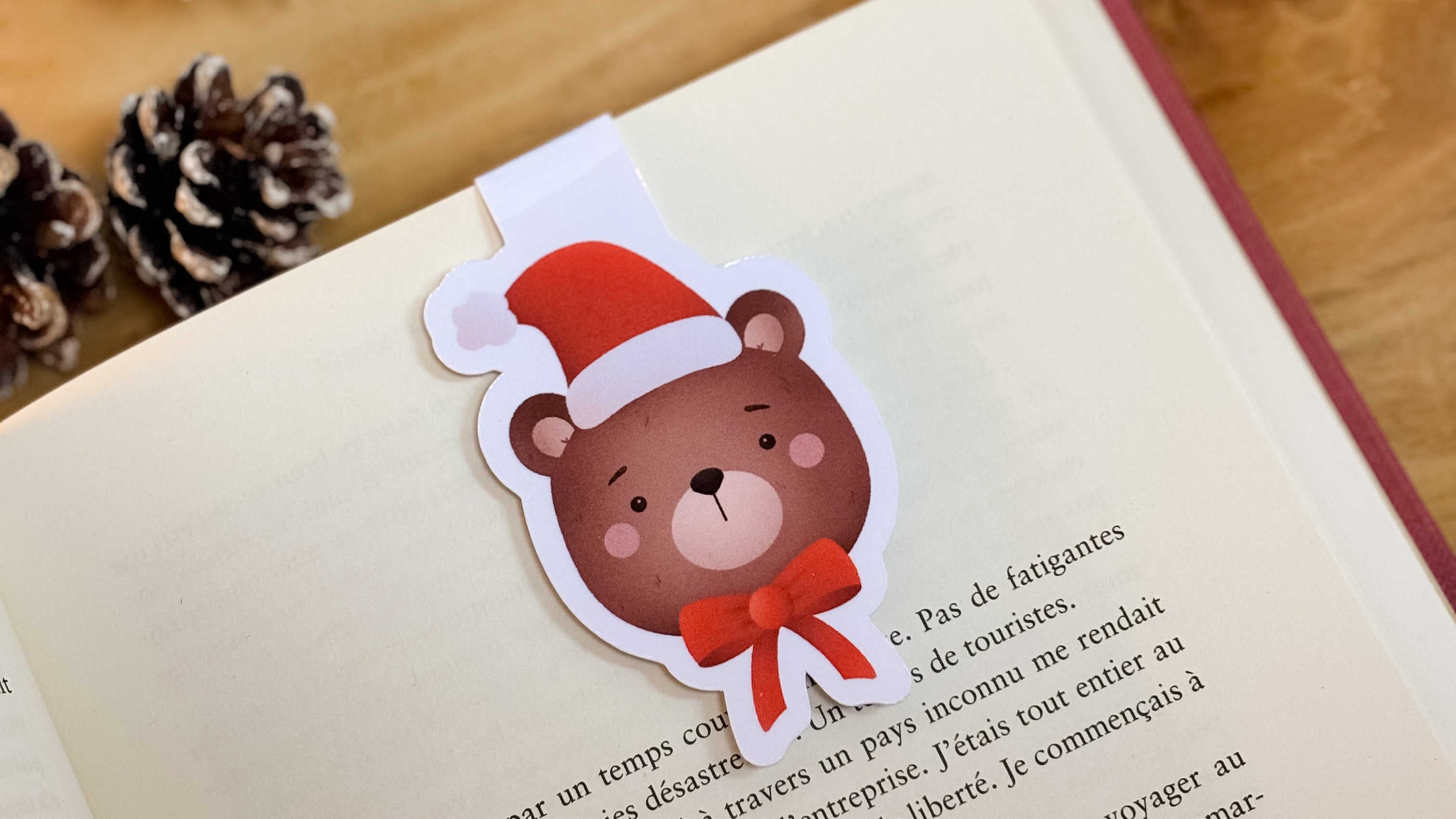 Marque-page magnétique « Ourson de Noël »